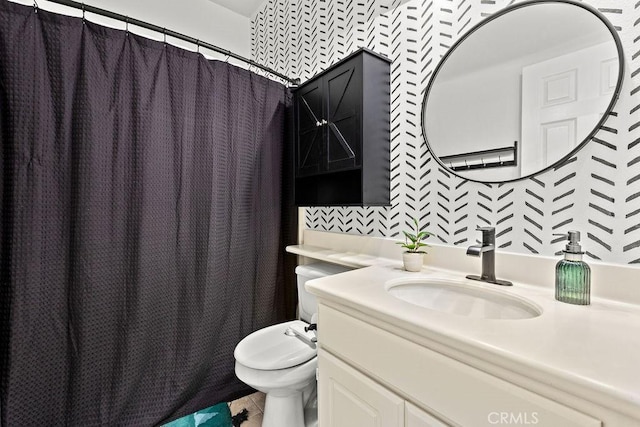 5 Duxbury St, Ladera Ranch, CA 92694 - bathroom with vanity, wallpapered walls, and a shower with curtain