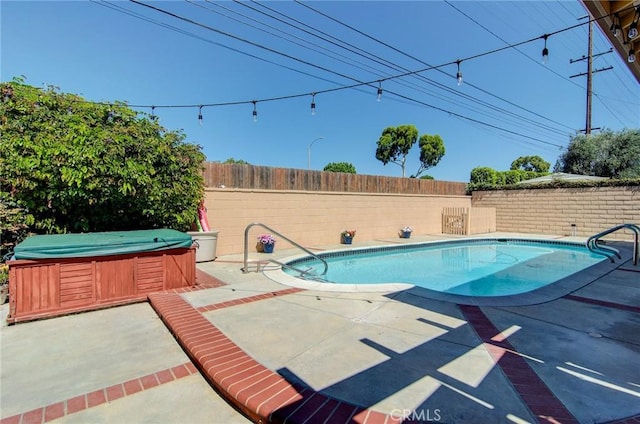 1251 Hackett Ave, Long Beach, CA 90815 - view of pool featuring a hot tub, a fenced backyard, and a patio area