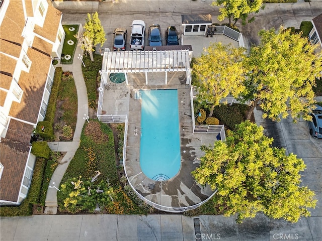 13750 Hubbard St Unit 77, Sylmar, CA 91342 - bird's eye view of a pool