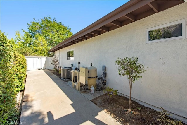 19281 Sierra Inez Rd, Irvine, CA 92603 - view of patio / terrace