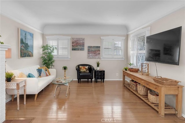 1269 W 1st St, San Pedro, CA 90732 - living area featuring light wood-type flooring and crown molding