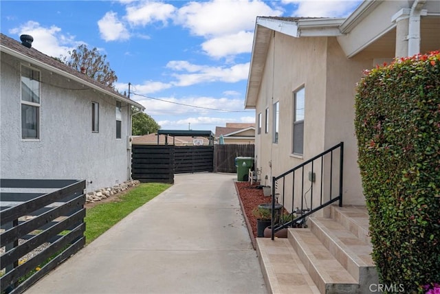 1269 W 1st St, San Pedro, CA 90732 - view of yard featuring a patio area