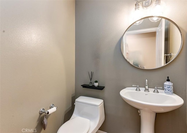 440 N Santa Maria St, Anaheim, CA 92801 - half bathroom with toilet