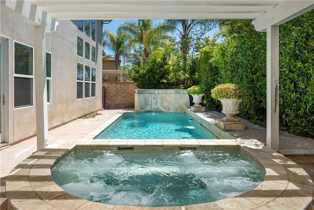 29125 Starwood Pl, Saugus, CA 91390 - view of swimming pool with an in-ground hot tub