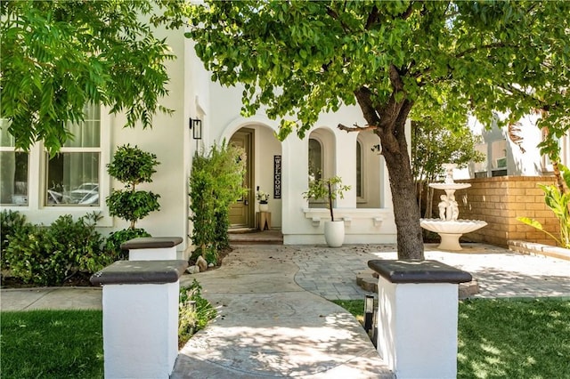 29125 Starwood Pl, Saugus, CA 91390 - entrance to property featuring stucco siding