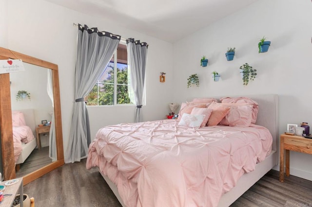 888 Arvita Ct, Oceanside, CA 92057 - bedroom featuring wood finished floors