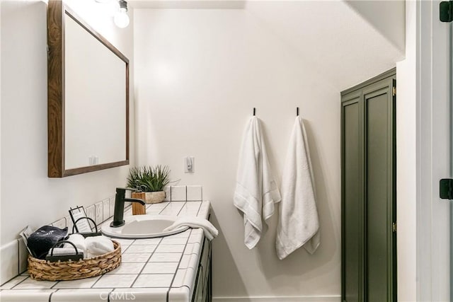 915 Breithorn Dr, Lake Arrowhead, CA 92352 - bathroom with vanity and vaulted ceiling