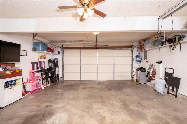 9228 Elm Vista Dr Unit B, Downey, CA 90242 - garage featuring a ceiling fan