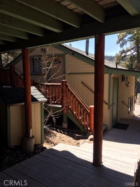 847 Tehama Dr, Big Bear Lake, CA 92315 - view of wooden deck