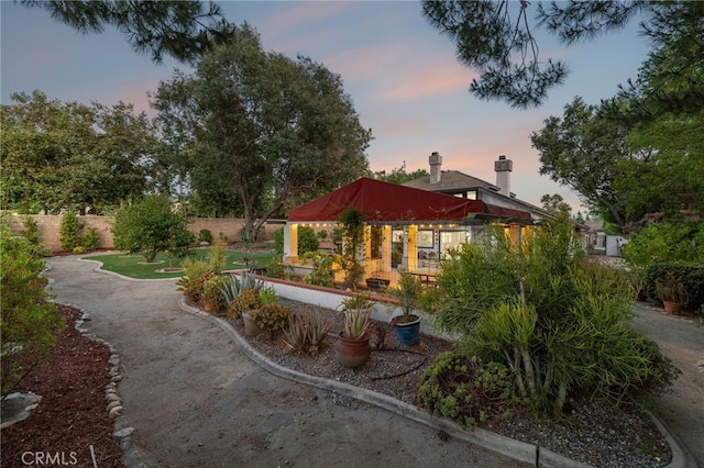 981 Deep Springs Dr, Claremont, CA 91711 - view of yard