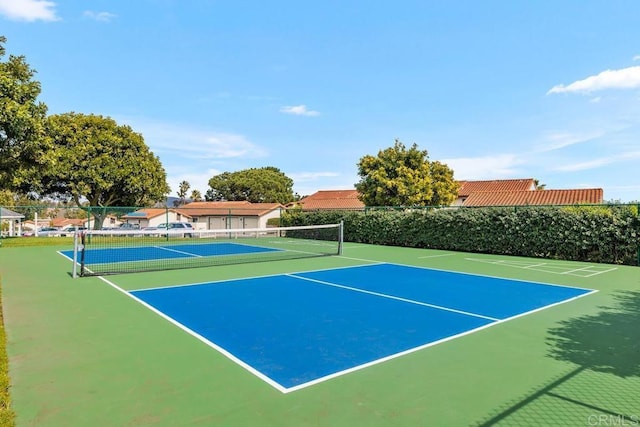 245 Fairlee Ln, Encinitas, CA 92024 - view of tennis court featuring community basketball court