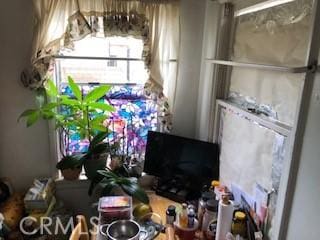 9611 Mallison Ave, South Gate, CA 90280 - view of living area