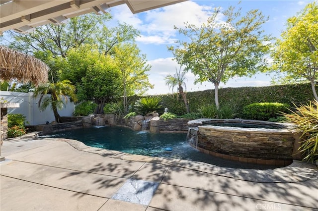 29 Hemingway Ct, Trabuco Canyon, CA 92679 - view of swimming pool featuring a fenced backyard, a pool with connected hot tub, and a patio