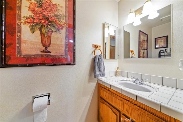 7575 Whitney Ave, Yucca Valley, CA 92284 - bathroom featuring vanity