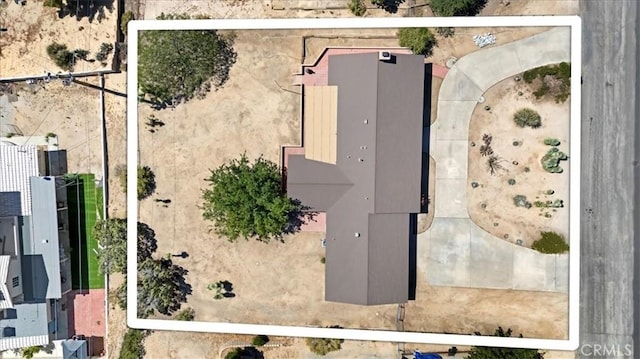 7575 Whitney Ave, Yucca Valley, CA 92284 - aerial view of property's location with property parcel outlined