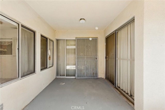 1181 Sandlewood Dr, Hemet, CA 92543 - property entrance with a patio