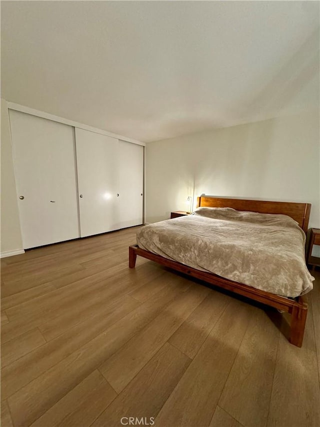 16040 Leffingwell Rd Unit 78, Whittier, CA 90603 - bedroom with wood finished floors and a closet
