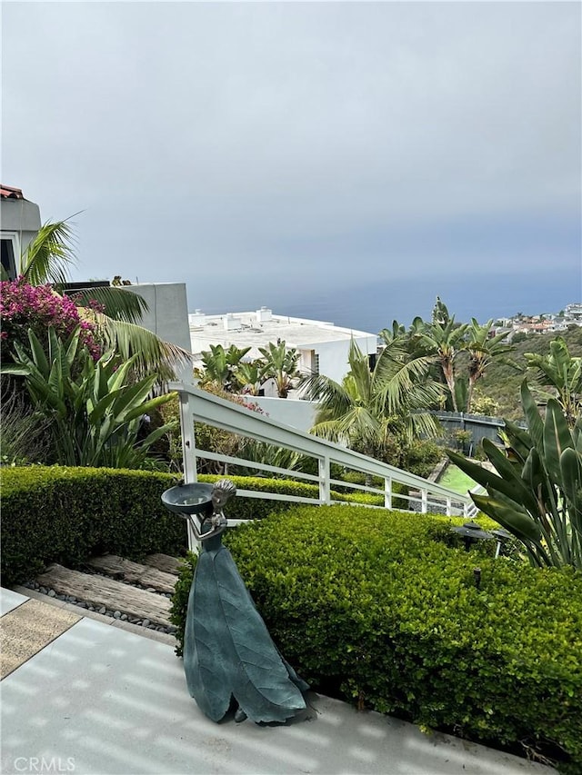 766 Pelican Dr, Laguna Beach, CA 92651 - view of yard with a balcony