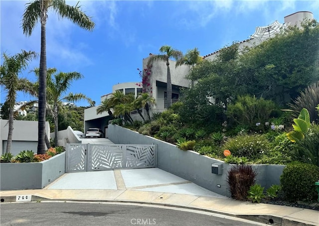 766 Pelican Dr, Laguna Beach, CA 92651 - view of property with a fenced front yard