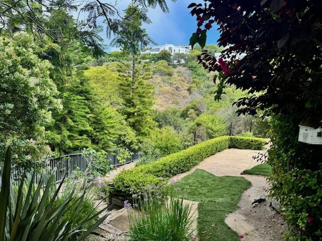 766 Pelican Dr, Laguna Beach, CA 92651 - view of community