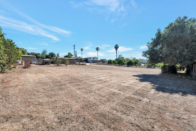2151 Catalina Ave, Vista, CA 92084 - view of yard