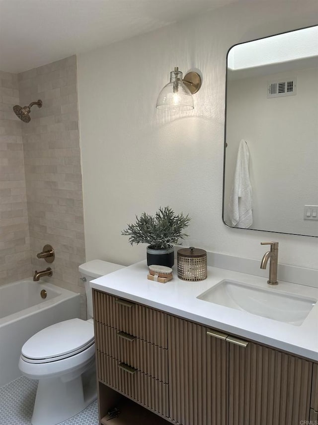 4051 Avenida Brisa, Rancho Santa Fe, CA 92091 - bathroom with vanity and tub / shower combination