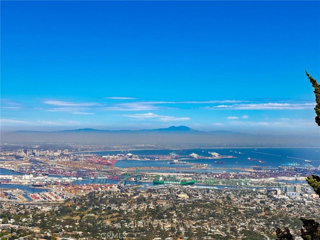 3311 Crownview Dr, Rancho Palos Verdes, CA 90275 - aerial view of a water and mountain view