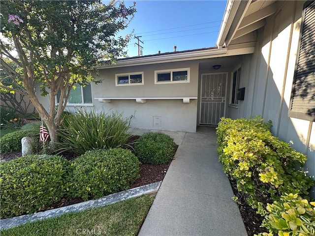 16415 Red Coach Ln, Whittier, CA 90604 - view of exterior entry with crawl space
