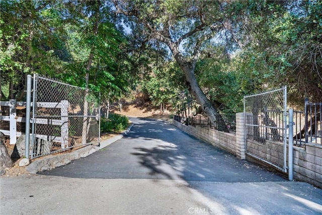 25 Woodlyn Ln, Bradbury, CA 91008