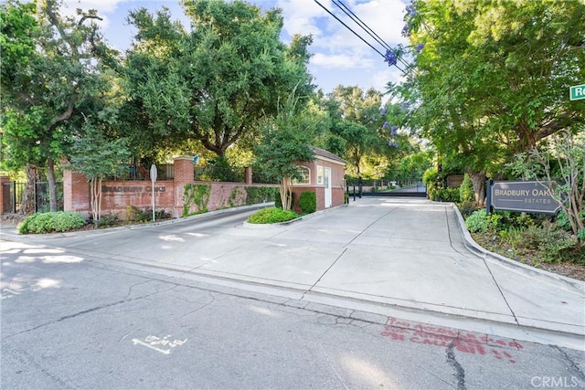 25 Woodlyn Ln, Bradbury, CA 91008