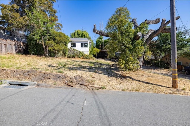 3142 Keith Ave, Castro Valley, CA 94546 - view of yard