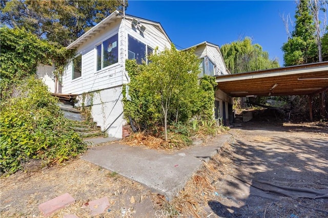 3142 Keith Ave, Castro Valley, CA 94546 - view of front of home featuring driveway