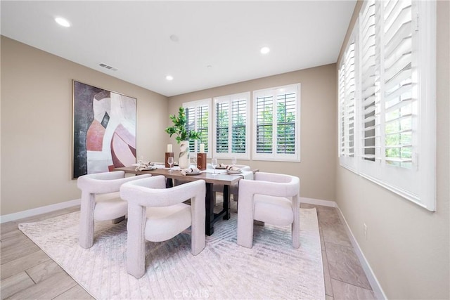 111 Spoke, Irvine, CA 92618 - living area with recessed lighting