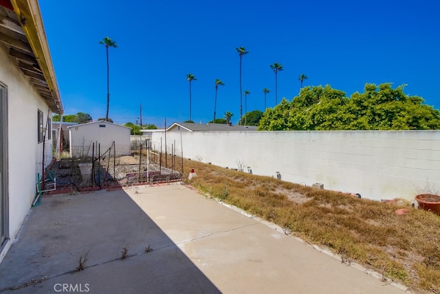 1361 Monterey Ct, Chula Vista, CA 91911 - view of patio / terrace
