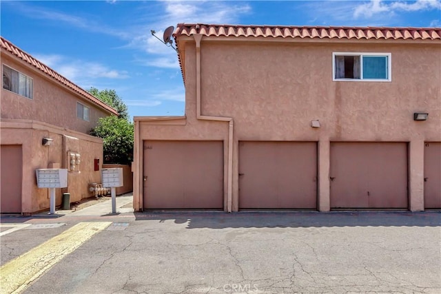 26441 Paseo Carmel Unit 8E, San Juan Capistrano, CA 92675 - view of garage