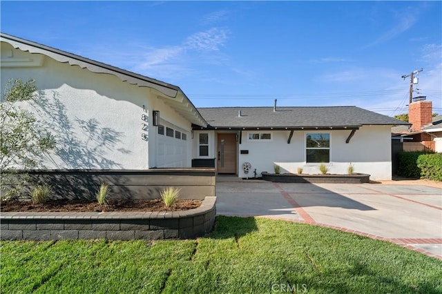 1825 W Carlton Pl, Santa Ana, CA 92704 - ranch-style house featuring stucco siding, a garage, driveway, a front yard, and roof with shingles