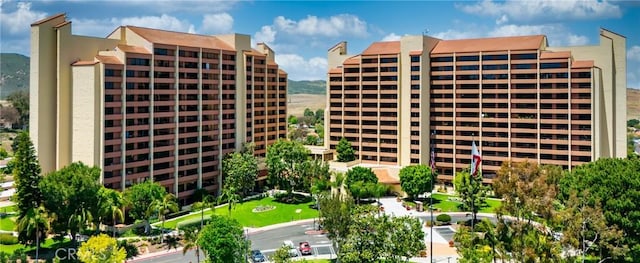 24055 W Paseo Del Lago Unit 962, Laguna Woods, CA 92637 - view of building exterior