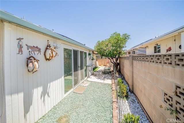 1181 W Westmont Ave, Hemet, CA 92543 - view of fenced yard