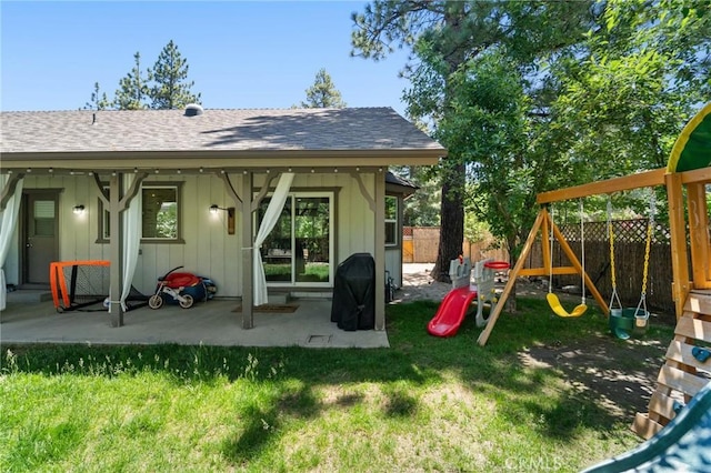 310 Teakwood Dr, Big Bear Lake, CA 92315 - fenced backyard featuring a playground and a patio