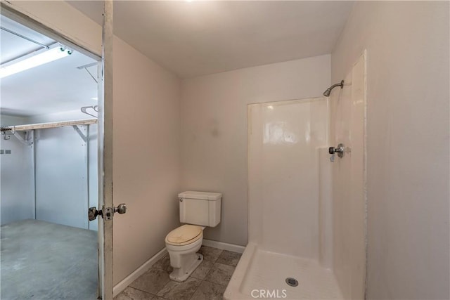 5347 E Bergh Dr, Anaheim Hills, CA 92807 - full bathroom with a shower and toilet