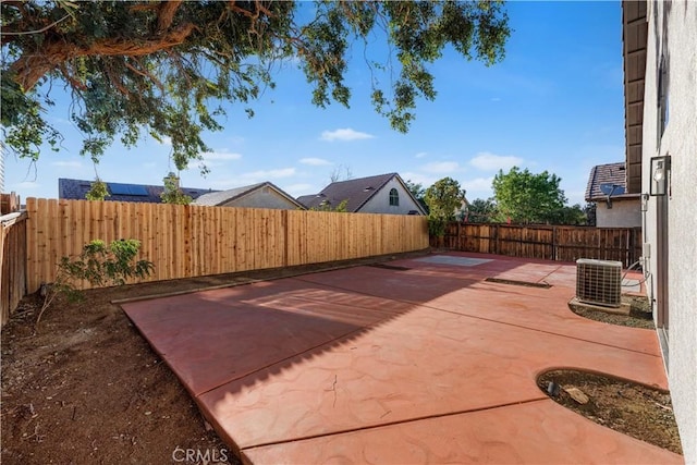 36829 Burroughs Way, Palmdale, CA 93552 - fenced backyard featuring a patio
