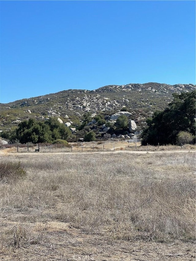 1718 Milpas Rd, Hemet, CA 92544