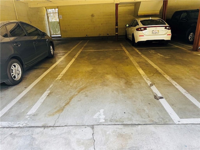 6155 Reseda Unit 4, Tarzana, CA 91335 - parking garage with concrete block wall