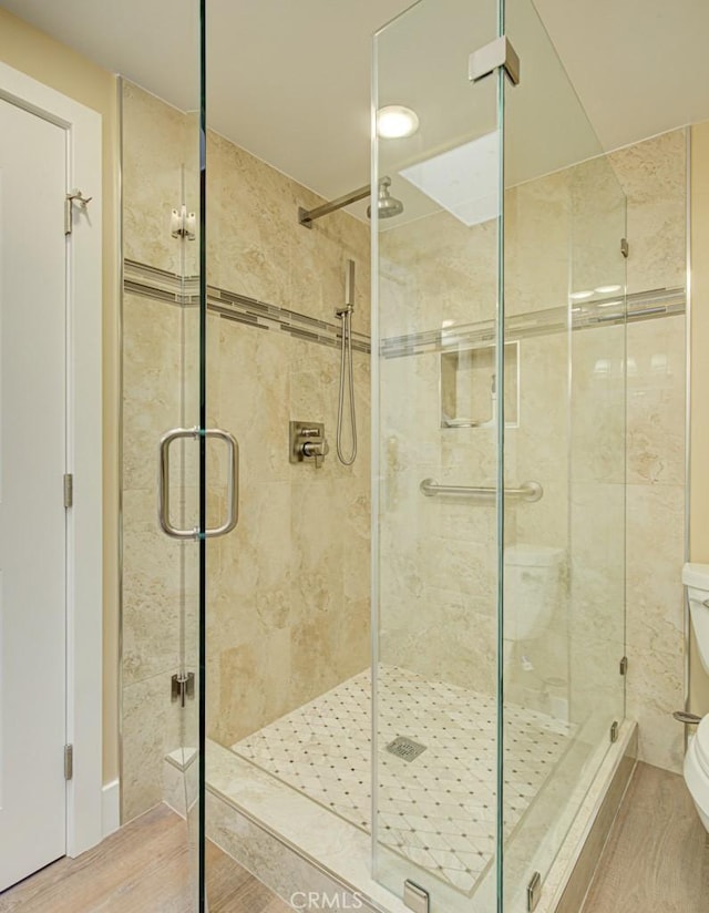 271 Avenida Sevilla Unit P, Laguna Woods, CA 92637 - full bath with toilet and a stall shower