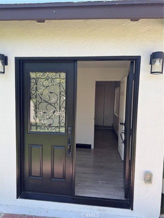 2835 Etiwanda Ave, Rialto, CA 92376 - entrance to property featuring stucco siding