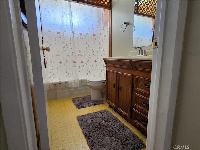 16708 Lawnwood St, La Puente, CA 91744 - full bath with vanity and shower / bath combo with shower curtain