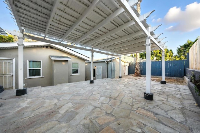 493133 Auburn, San Diego, CA 92105 - fenced backyard with a patio area