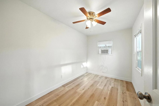 493133 Auburn, San Diego, CA 92105 - unfurnished room featuring light wood-style floors and a ceiling fan