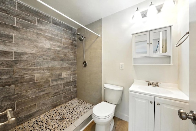 493133 Auburn, San Diego, CA 92105 - full bathroom featuring a tile shower and vanity