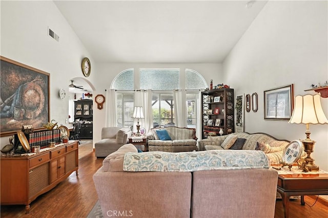 1115 Chennault Ave, Clovis, CA 93611 - living area featuring wood finished floors and high vaulted ceiling
